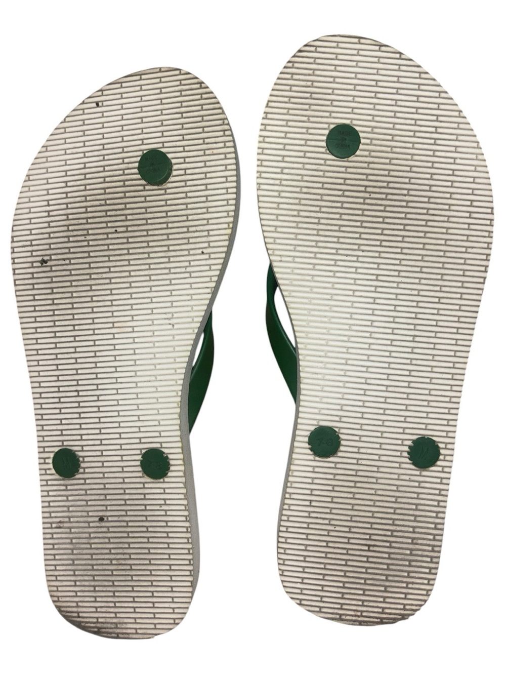 Vera Bradley Green Floral Print Women's Flip Flops - Picture 2 of 3